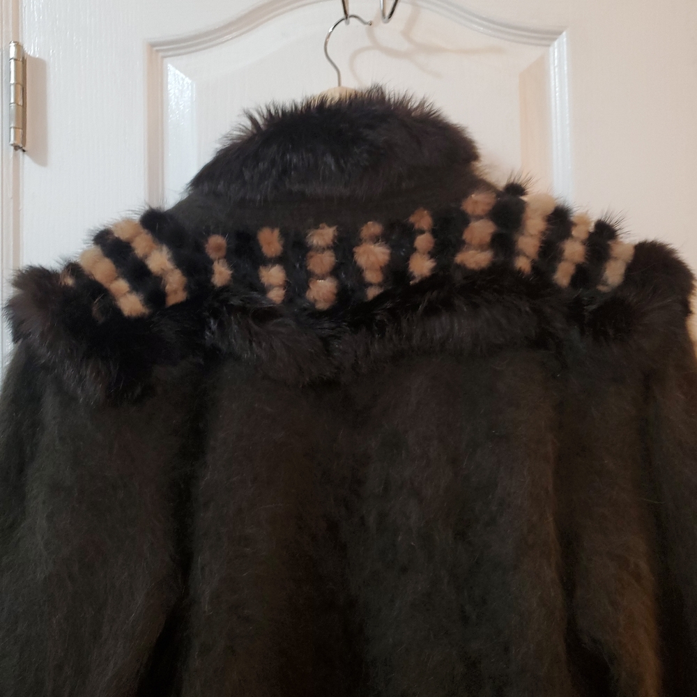 Imago Coat - Rabbit Fur - Picture 4 of 4